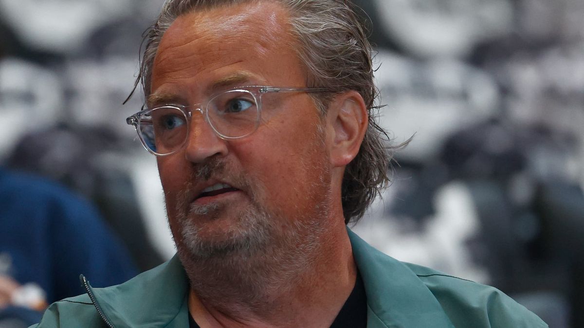 Un producteur condamné pour la mort de Matthew Perry : deux ans de prison