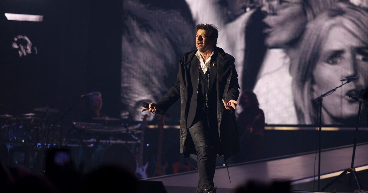 Les fans de Patrick Bruel divisés après l'annulation de concerts au Québec