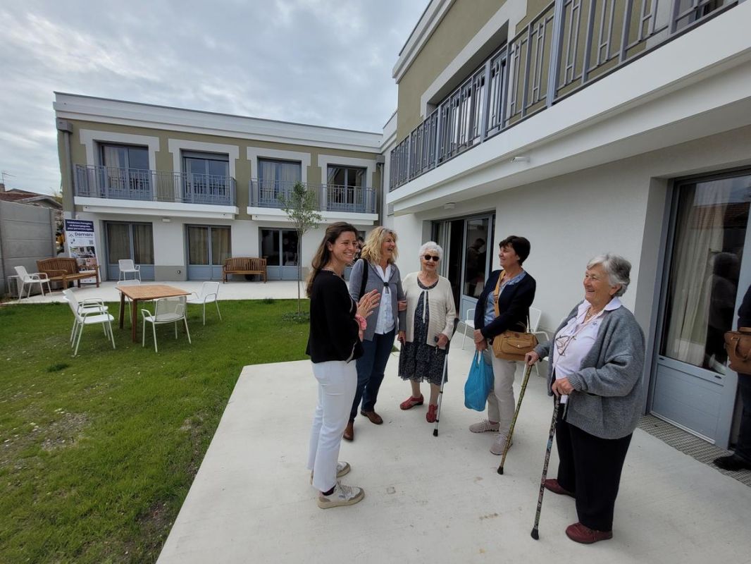 La colocataire idéale : l'hébergement partagé pour seniors qui redonne le sourire