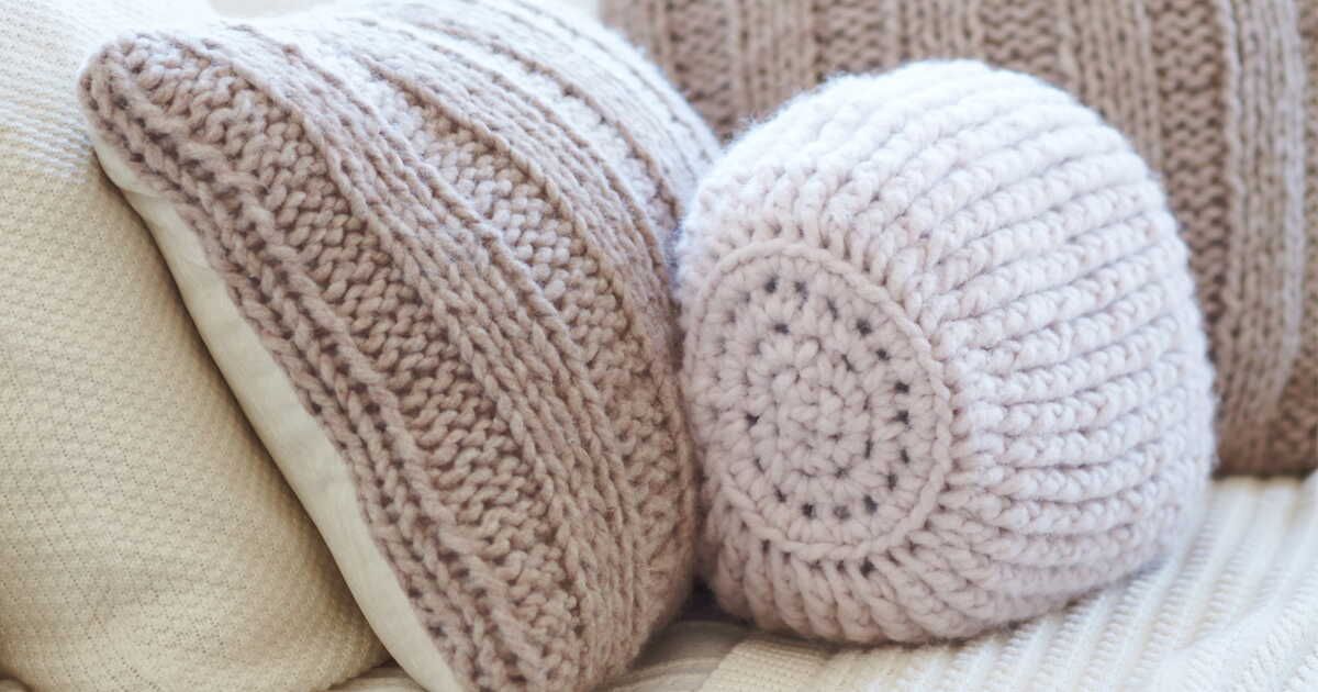 Le coussin à côtes plates : un essentiel du confort moderne
