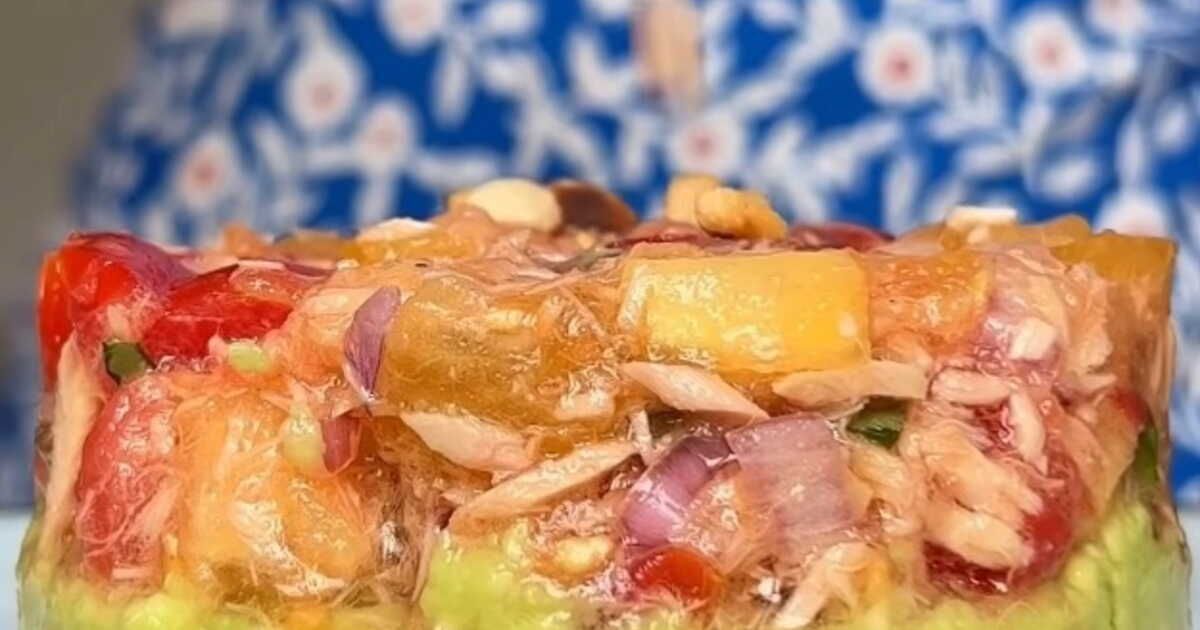 Une recette estivale incontournable : tartare de tomates, thon et avocat