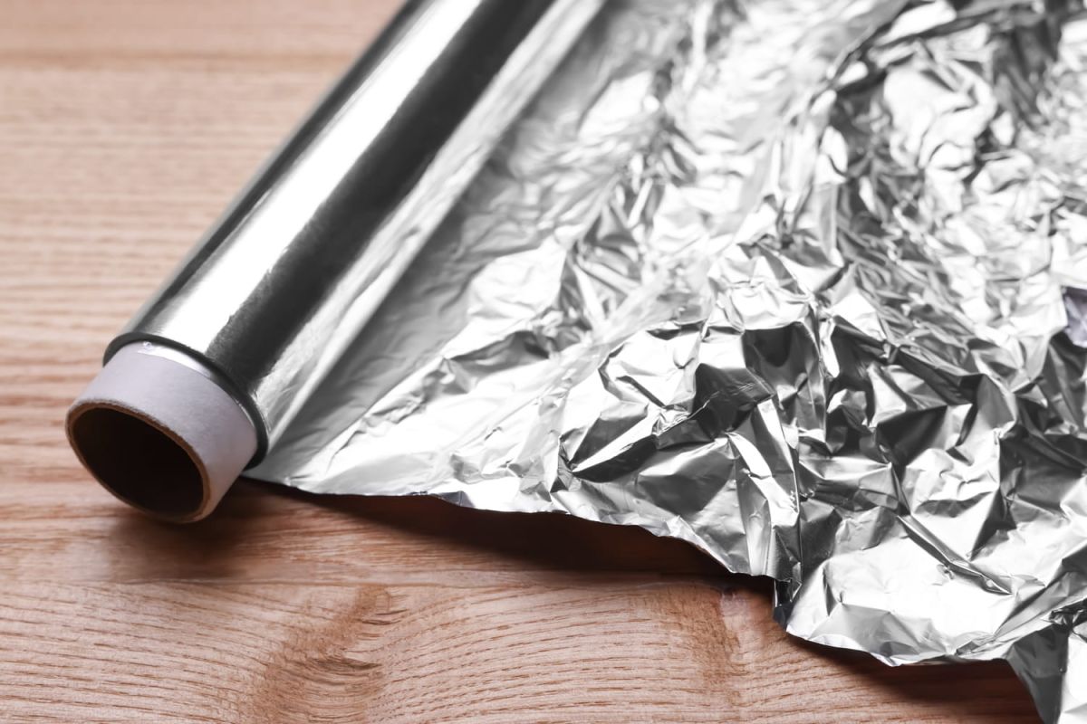 Dites adieu aux feuilles de papier aluminium déchirées grâce à cette astuce simplissime