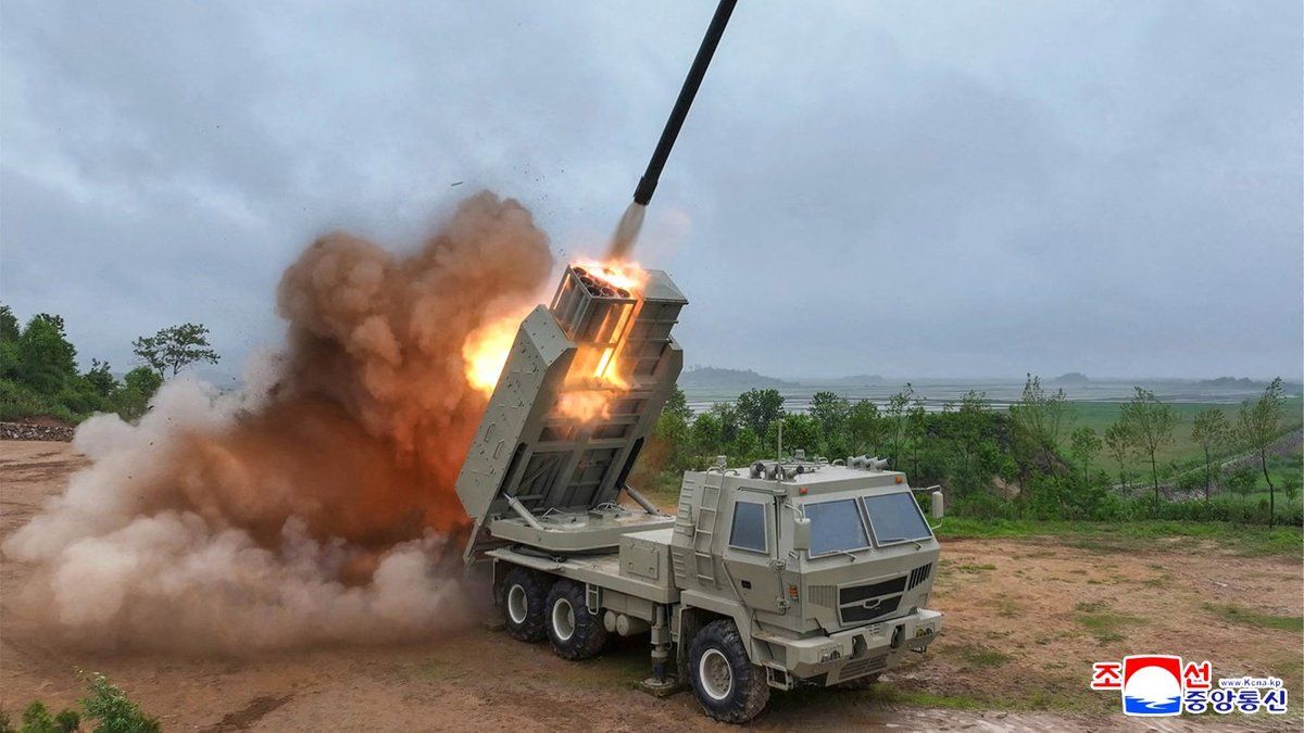 La Corée du Nord renforcé par un nouveau test de missiles : enjeux et répercussions
