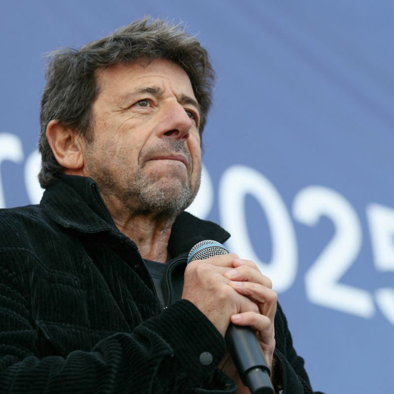 Patrick Bruel annule sa tournée estivale et fait face à des accusations