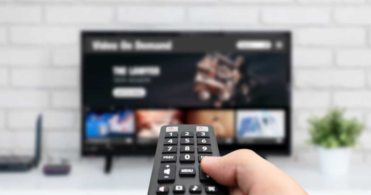 Comment bien nettoyer et désinfecter une télécommande ?