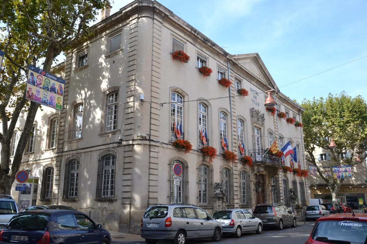 Carpentras : la décision controversée du nouveau maire sur les subventions au Planning familial
