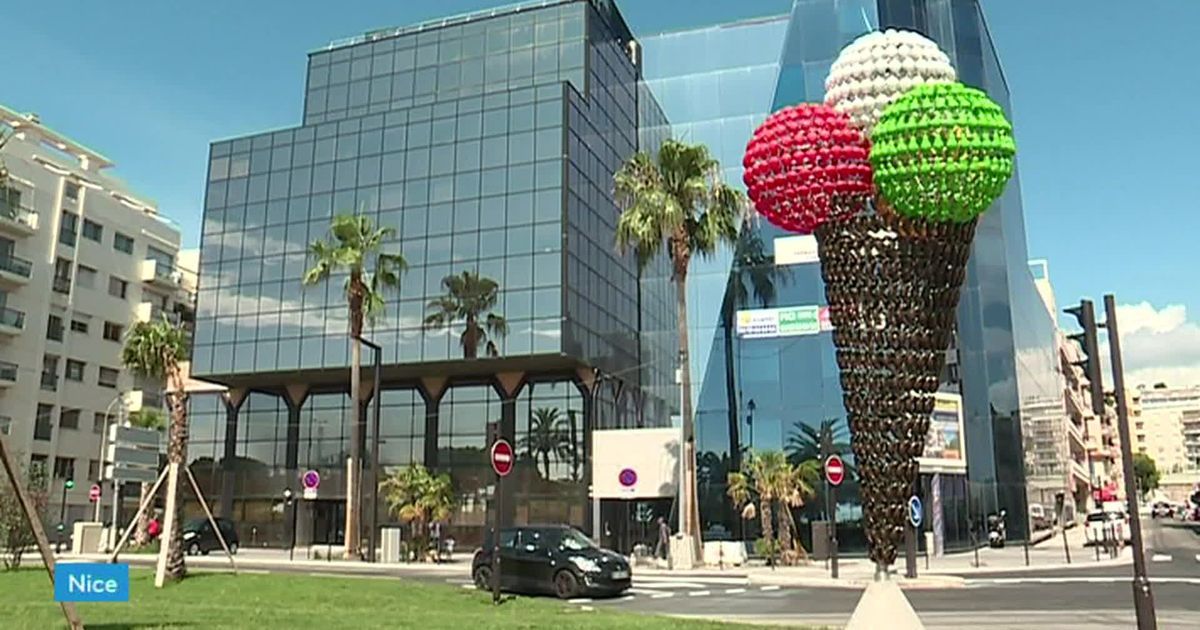 Le cornet de glace de Nice : un symbole de controverse après sa chute