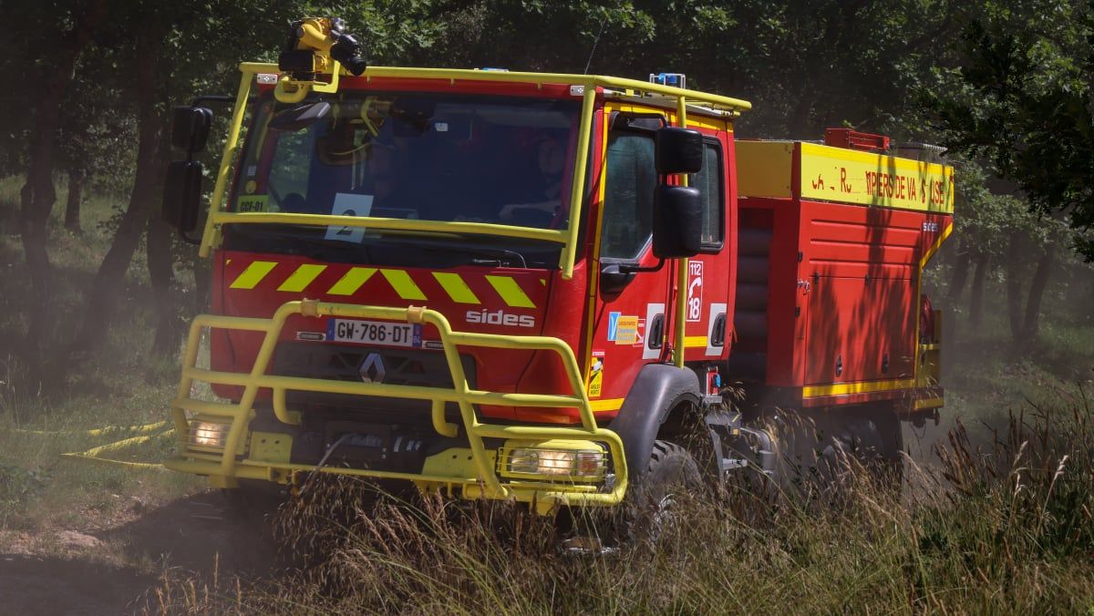 Travaux au chalumeau : un gros feu de déchets verts à Sorgues