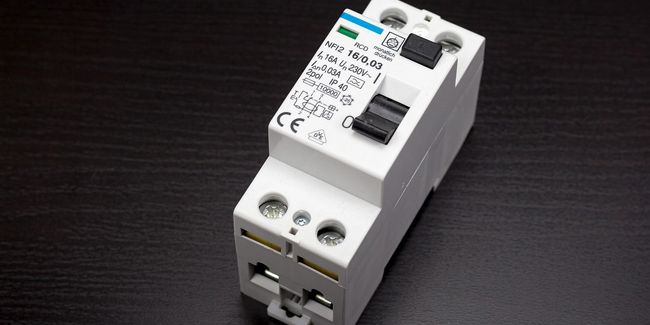 Comprendre le disjoncteur différentiel : votre guide de sécurité électrique