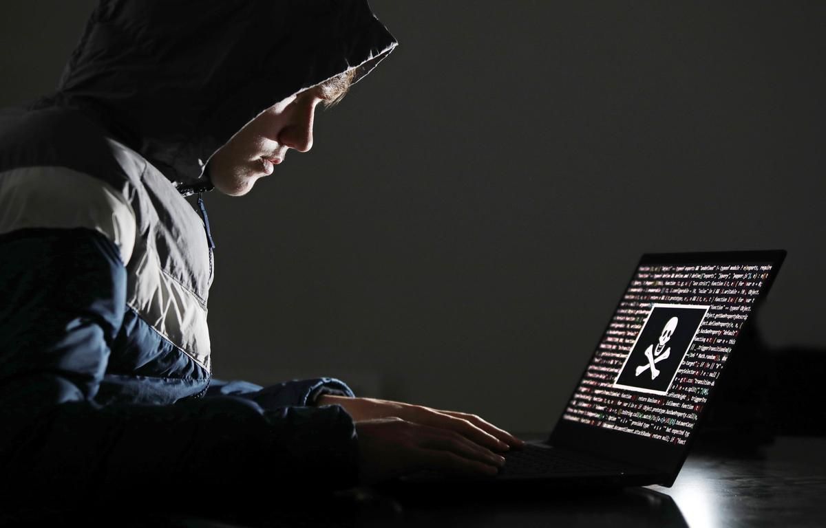 Un informaticien jugé à Paris pour des deepfakes sexuels : une première sur le terrain de l'IA