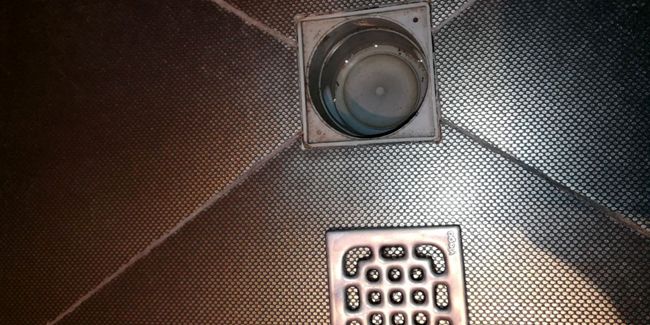 Comment remplacer facilement une bonde de douche ?