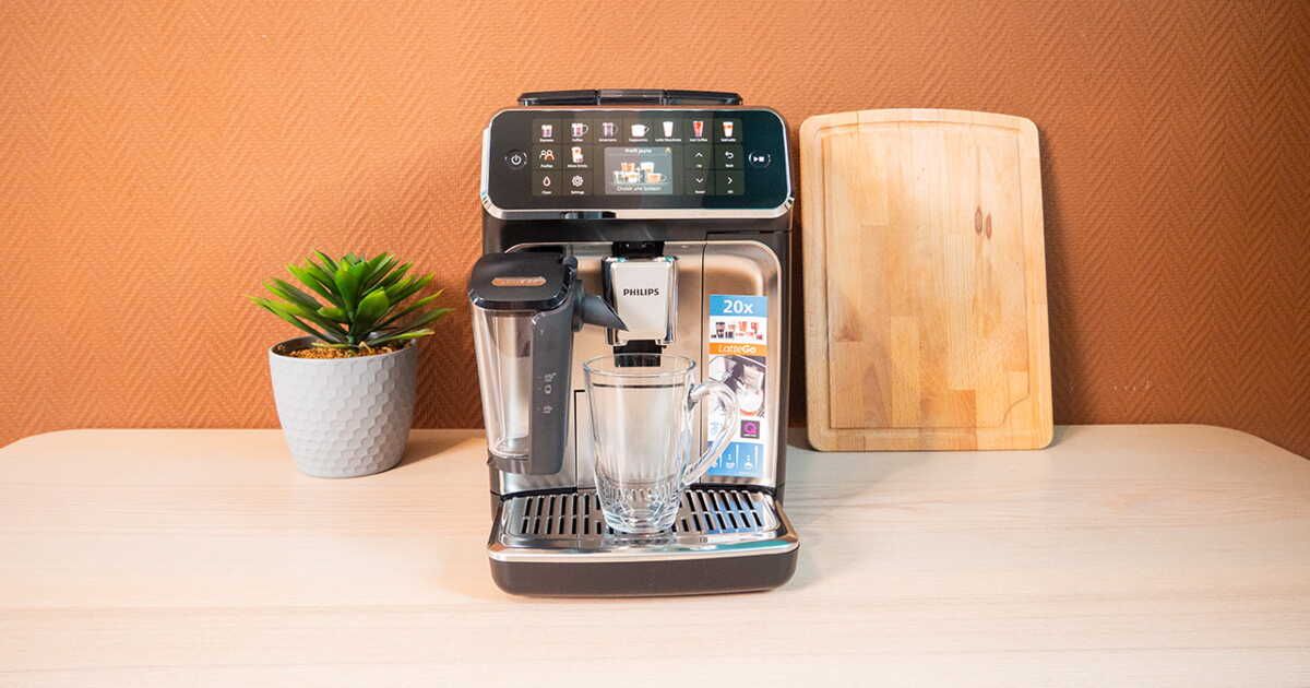 Philips Series 5500 LatteGo : un café à la perfection en un temps record