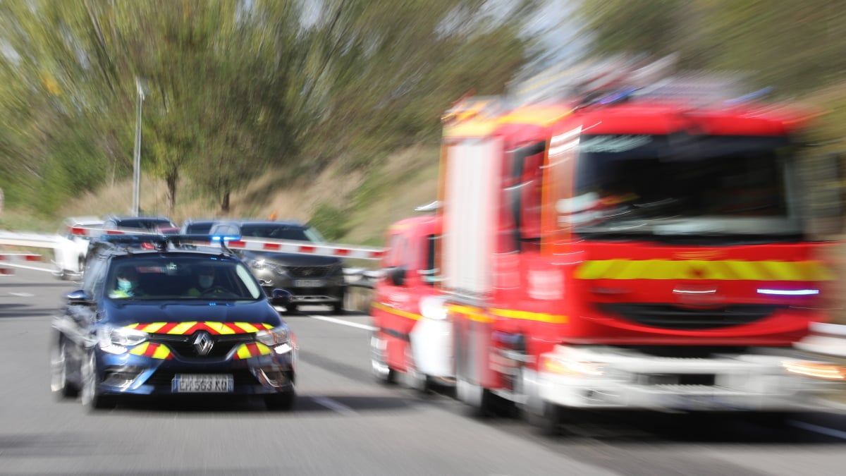 Accident spectaculaire sur l'A7 : deux blessés après une voiture retournée à Avignon