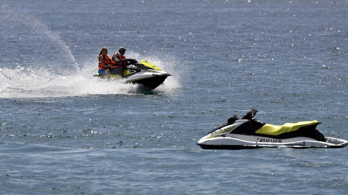 Un choc spectaculaire entre jet-skis fait quatre blessés sur le Rhône