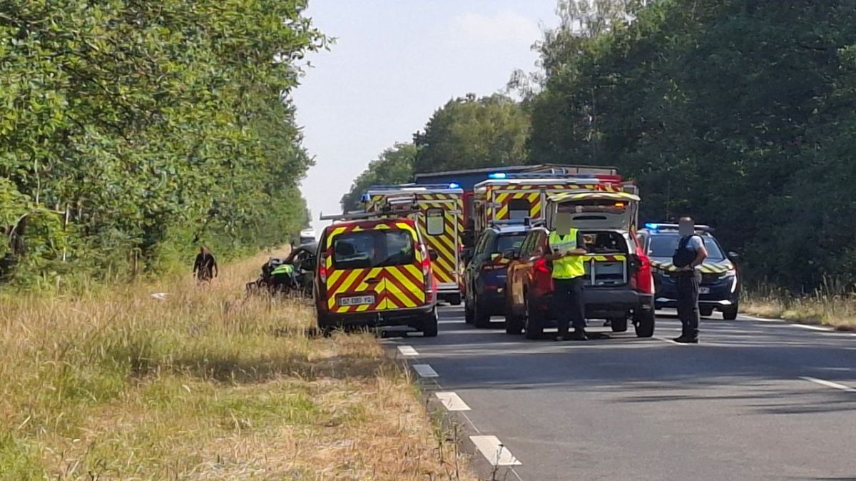 Un accident spectaculaire bloque la D2020 près de Romorantin