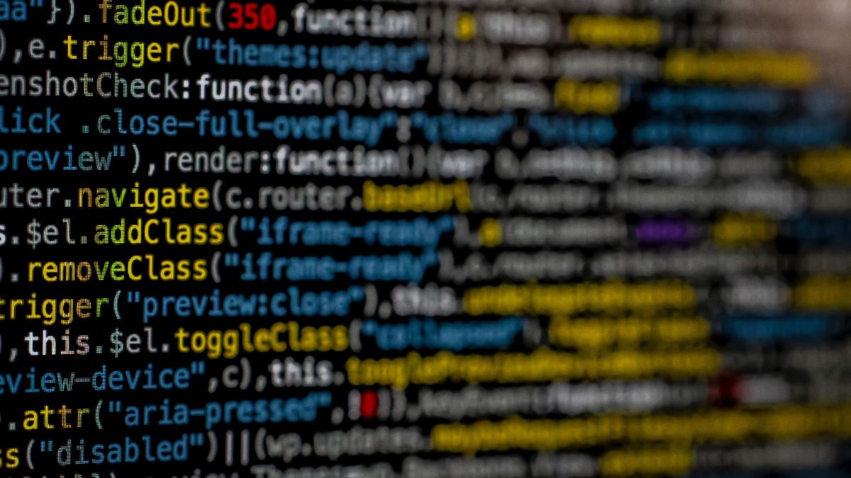 Cinq jeunes hackers interpellés après des cyberattaques dans des établissements de santé