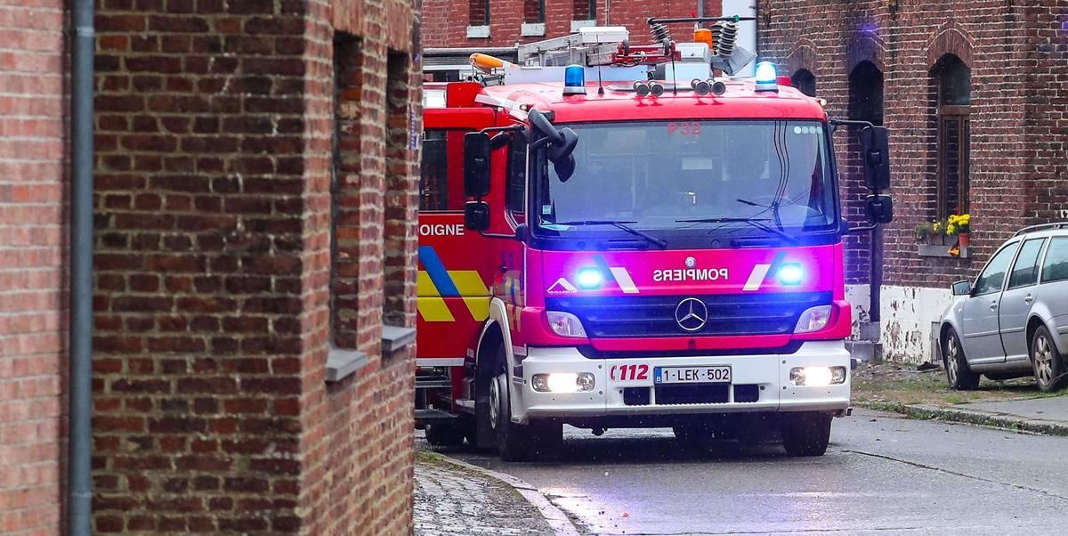 tragédie à anvers : incendie dévastateur dans un immeuble d'habitation