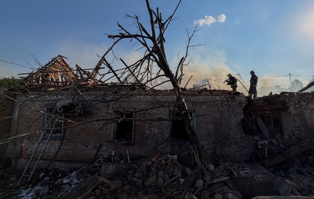 la guerre en ukraine : des bombardements meurtriers, un budget militaire renforcé et une enquête à monaco