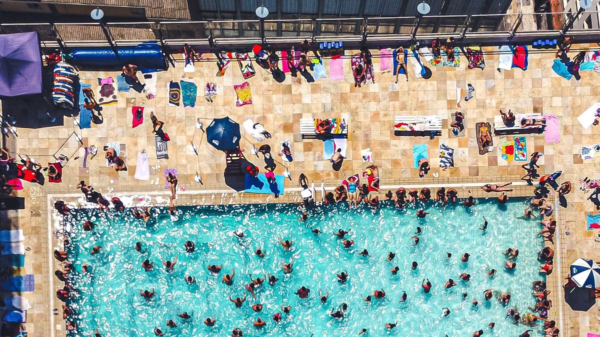Quand la canicule pousse à l'excès : des Français perturbent une piscine en Allemagne