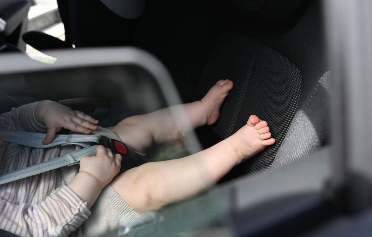 Canicule et bébés oubliés : un appel urgent à la vigilance