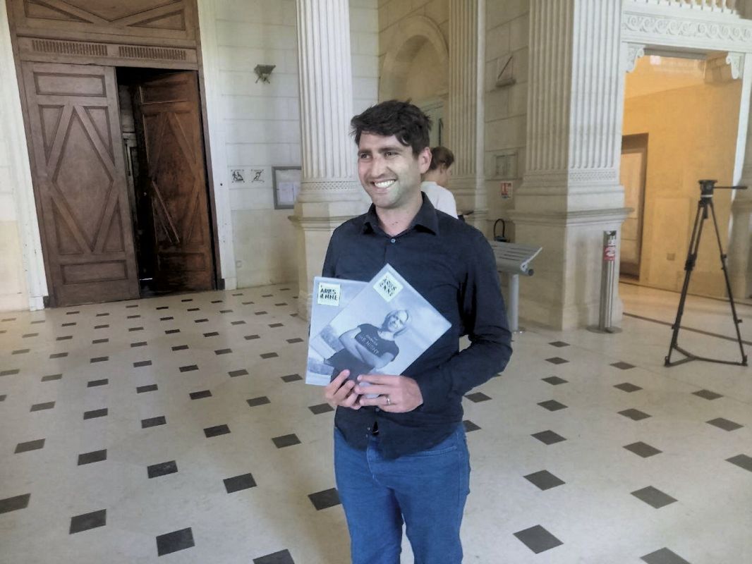 Éric Besatti et l'Arlésienne : la résistance face à l'extrême droite