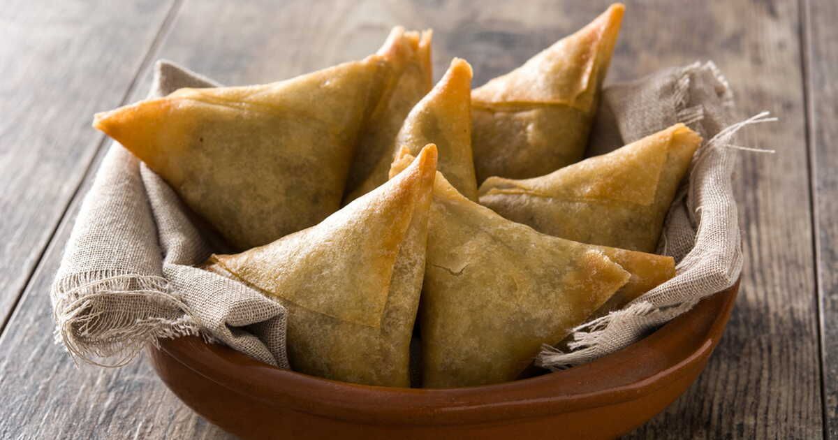 Des samoussas au poulet curry pour un apéro d'inoubliable