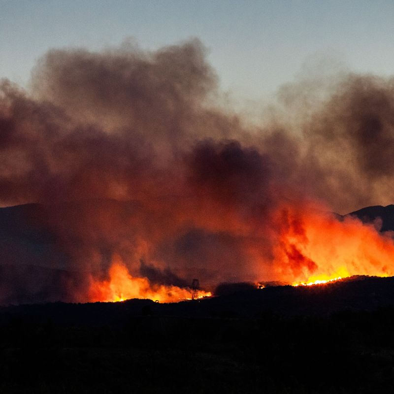 Les feux de forêt menacent la France : alerte maximale pour 47 départements