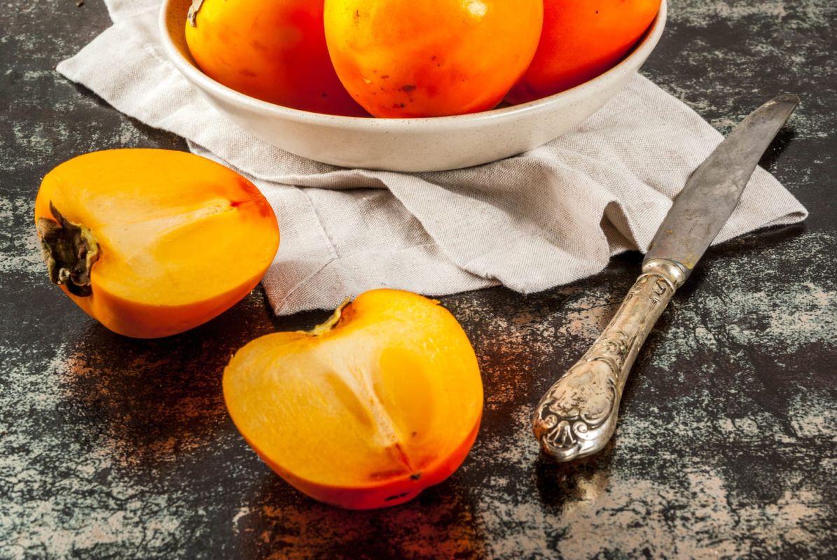 Déguster le kaki : conseils pour savourer ce fruit délicat