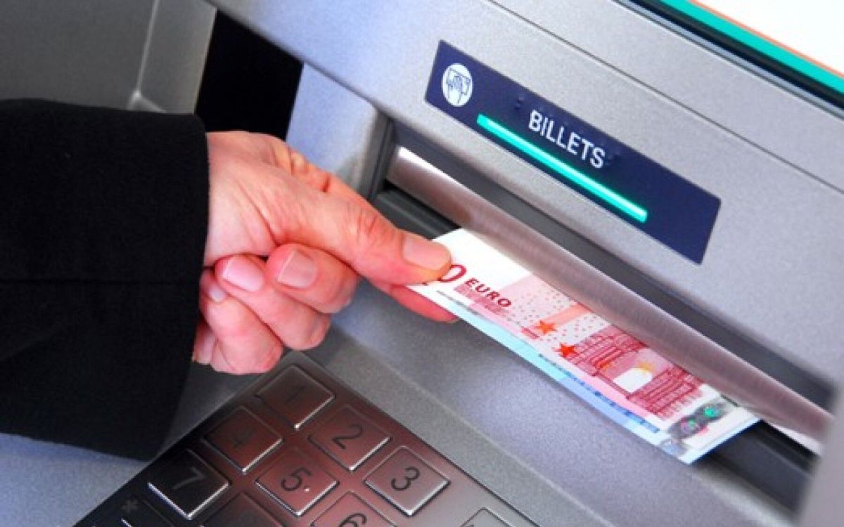 garder du cash : un geste simple pour une sécurité renforcée