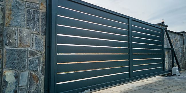 les pièges à éviter lors du choix de votre portail motorisé